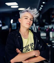 Skyler teens 98 degrees  608e039f0c3ea.jpg