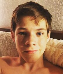 Skyler teens 98 degrees  608e046bc37aa.jpg