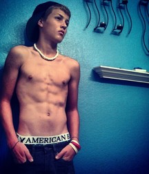 Jordan Simcox 5df8f5bbeb640.jpg