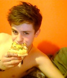 James Garside Hot boy 5dfc023376ad9.jpg