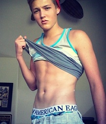 Jordan Simcox Hot Boy 5e35a0d1e0e31.jpg