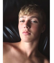 Jordan Simcox Hot Boy 5e35a0faad54f.jpg