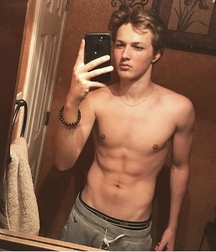 Jordan Simcox Hot Boy 5e35a13c917fa.jpg