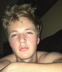 Jordan Simcox Hot Boy 5e35a1518bb31.jpg