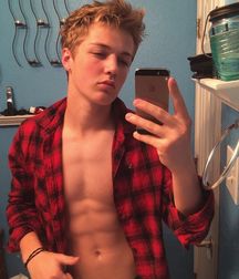 Jordan Simcox Hot Boy 5e35a1773d491.jpg