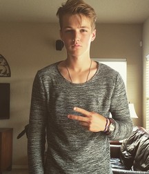 Jordan Simcox Hot Boy 5e35a1883b864.jpg