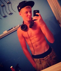 Jordan Simcox Hot Boy 5e35a1dd75996.jpg