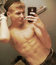 Jordan Simcox Hot Boy 5e35a1e278e4a.jpg