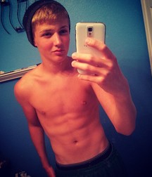Jordan Simcox Hot Boy 5e35a1ee6b678.jpg