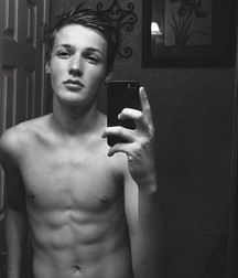 Jordan Simcox Hot Boy 5e35a21d601d5.jpg