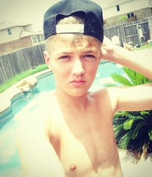 Jordan Simcox Hot Boy 5e35a2a5a306e.jpg