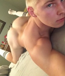 Sexy holes 4 5dfbc7c1d4d05.jpeg