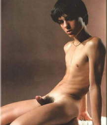 Boys 5df823276de80.jpg