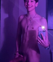 Red and blue makes purple lads BOYS PORN 62dc7b6feca3a.jpg