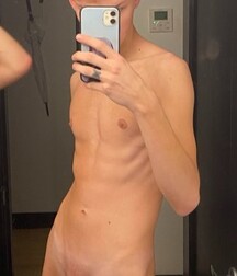Mirror Mirror on the wall gay porn 62e4aa862896d.jpg