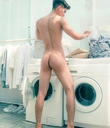 Bubble butt boys 5e10847c62925.jpg