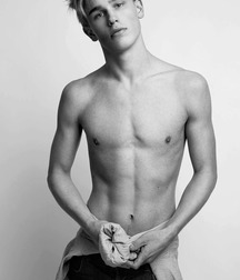 art off models twinks 5e035b667190c.jpg