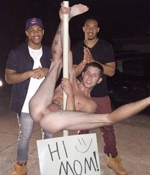 Sexy Boys - 96 5e8242c234957.jpg