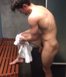 Sexy Boys - 187 5efe5872a1ae5.jpg