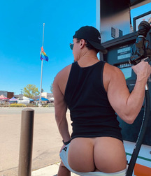 Sexy Boys - 508 610960aced9d3.jpg