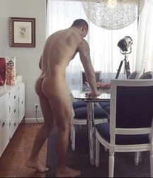 Sexy Boys - 547 615b3fcd210b6.jpg