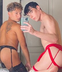 Sexy Boys - 548 615f248c81657.jpg