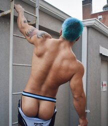 Sexy Boys - 555 61756a4254a62.jpg