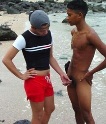 Sexy Boys - 583 61f47d59507e8.jpg