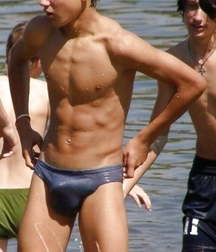 Twinks in Pants & Speedos  5e1666bdc9fdb.jpg