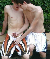 File2 twink tube 5e2374fcf20c7.jpg