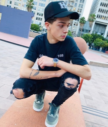 From Ian :-) Cute gay tube non nude twinks young guys 5f3313f0a7887.png