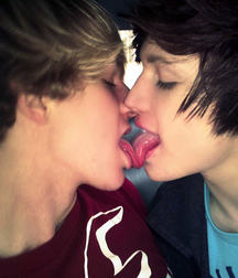 Sweet & Hot Kisses 5e3412fe359c3.jpg