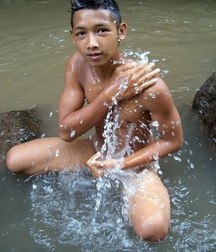 color fun boys 5e2f37380f71e.jpg
