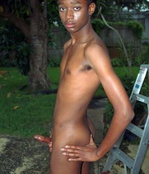 Young Black and Brown Beauties 5e83edd89fbba.jpg