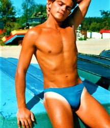 Boys.2 Speedo  5e40b2f654cdc.jpg