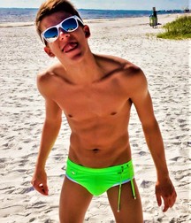 Boys.2 Speedo  5e40b3383e27e.jpg