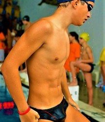 Boys.2 Speedo  5e40b40628ff1.jpg