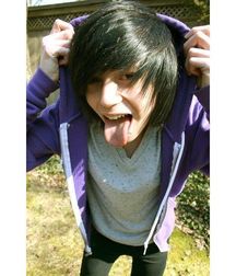 Gorgeous Emo Boys 5e3b903b37aab.jpg