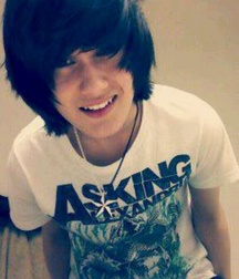 Gorgeous Emo Boys 5e3b903ccffdd.jpg