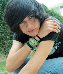 Gorgeous Emo Boys 5e3b903f82bd7.jpg
