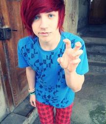 Gorgeous Emo Boys 5e3b9040d178a.jpg