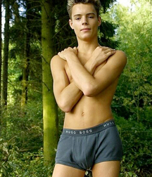 Ye Olde CD classic gay porn boys 5e415daf74ad0.jpg