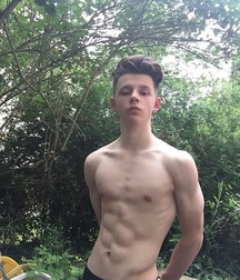 Cute Teens & Twinks  5e63013793e53.jpg