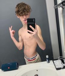 Cute Teens & Twinks  5e630156ea6e9.jpg