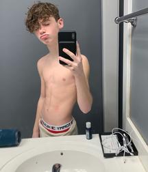 Cute Teens & Twinks  5e6301585ea3f.jpg