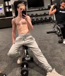 Cute Teens & Twinks  5e6301631638a.jpg