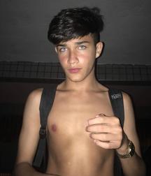 Cute Teens & Twinks  5e6301646bf81.jpg