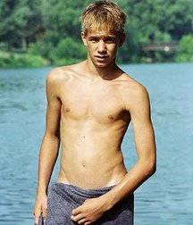 Towels 5e6e8a276f25b.jpg