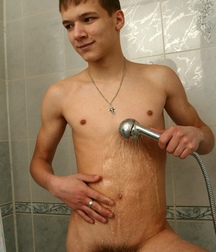 Cute Shower Boy Porn 5e5650c53bf53.jpg