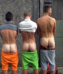 Hot Boys Pose Porn Gay 5eb00a15b95d6.jpg
